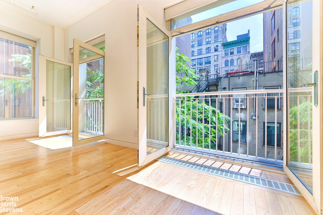 Photo 1 of 16 West 19th Street 4D, Greenwich Village/Chelsea, NYC, $1,199,000, Web #: 19806900