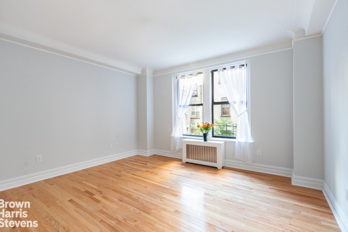 Photo 1 of 365 West End Avenue 2F, Upper West Side, NYC, $3,500, Web #: 19825971