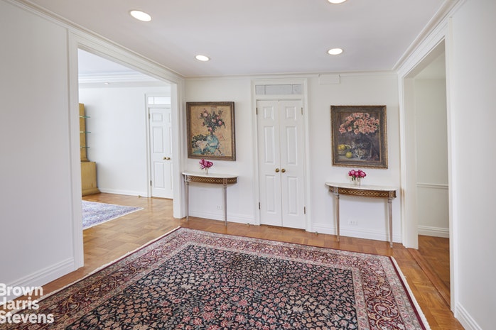 700 PARK AVENUE 5C