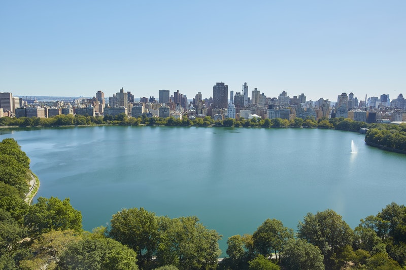 300 CENTRAL PARK WEST 24G