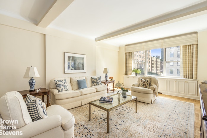 Photo 1 of 1150 Park Avenue 6F, Upper East Side, NYC, $1,750,000, Web #: 19888089