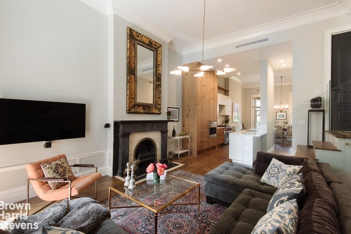 13 EAST 9TH STREET 1