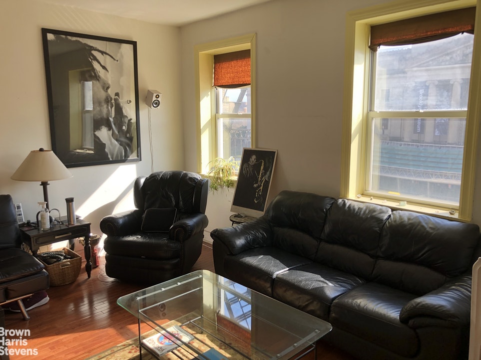 Big 4 BR Apt. With Museum Views