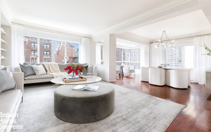 Photo 1 of 605 Park Avenue 9C, Upper East Side, NYC, $2,395,000, Web #: 19911515
