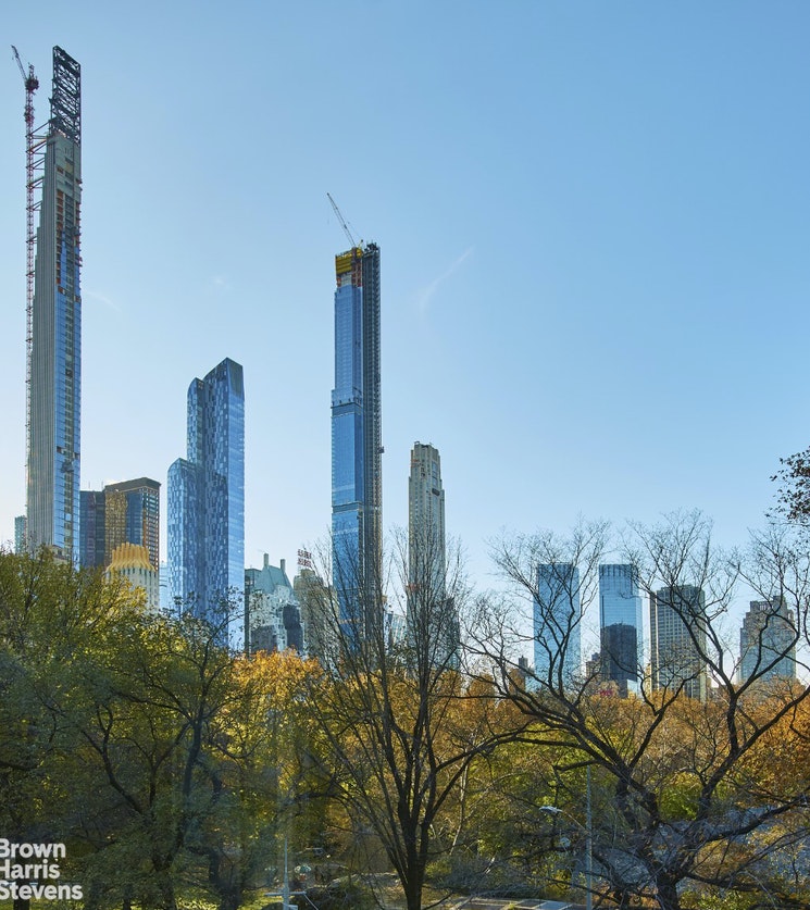 6 bed Property For Sale in New York, NY - thumb 1