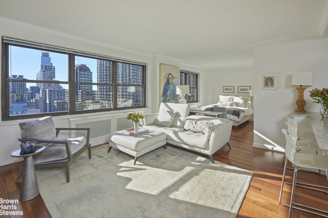 Photo 1 of 205 West End Avenue 20K, Upper West Side, NYC, $685,000, Web #: 19987474