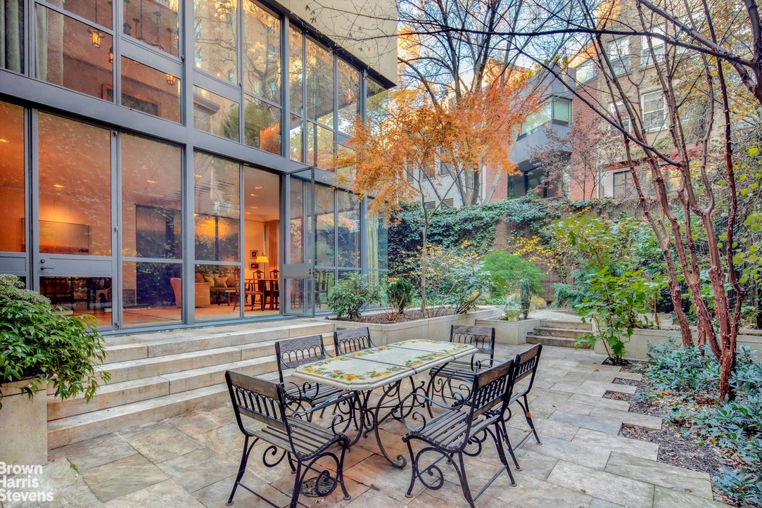 7 bed Property For Sale in Central Village, NY - thumb 1