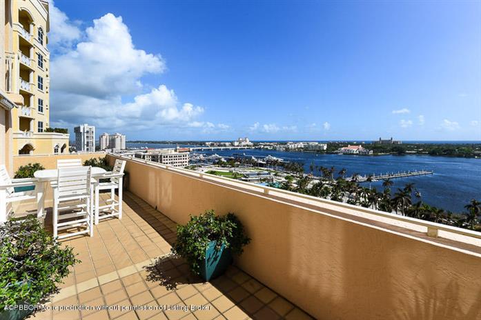 255 Evernia Street 1104
