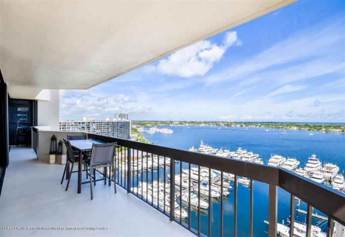 108 Lakeshore Drive 1540