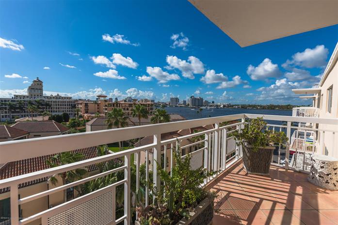 250 Bradley Place 701