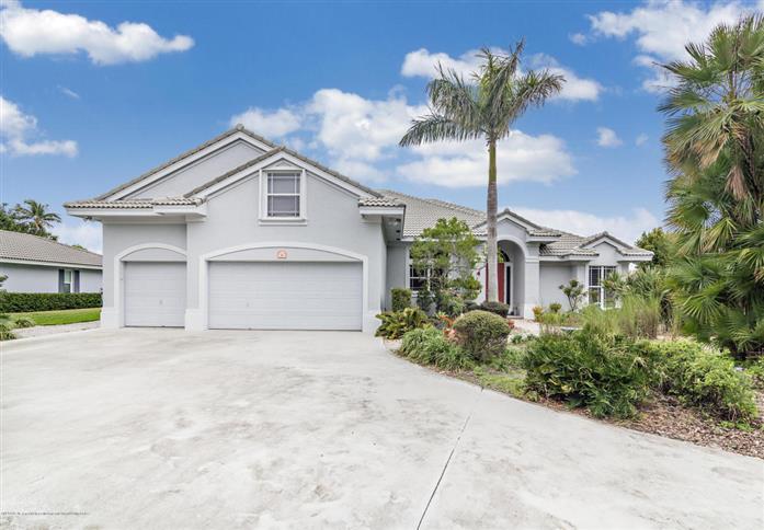 4 Carnoustie Circle