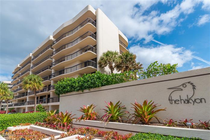 3440 S Ocean Boulevard 40