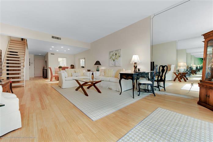 400 S Ocean Boulevard 221
