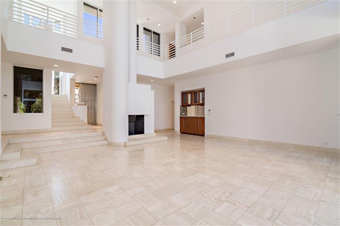 21 Sloans Curve Drive