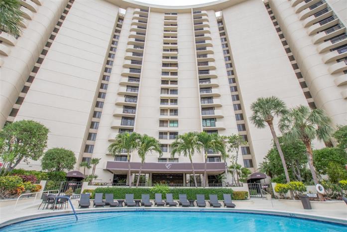 2450 Presidential Way 306