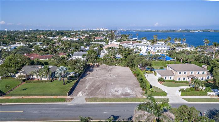 145 Bloomfield Drive