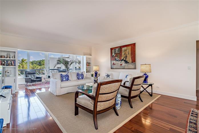 389 S Lake Drive 3D