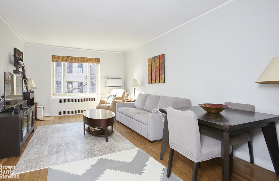 Photo 1 of 515 East 89th Street 2G, Upper East Side, NYC, $595,000, Web #: 20027948