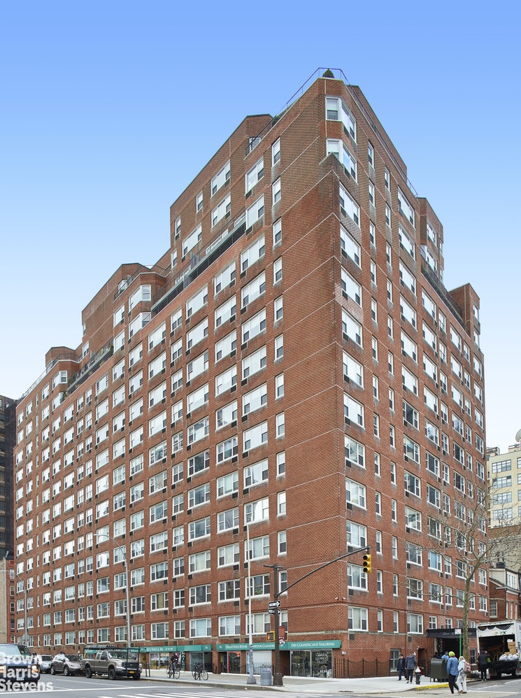 2 CHARLTON STREET 9L