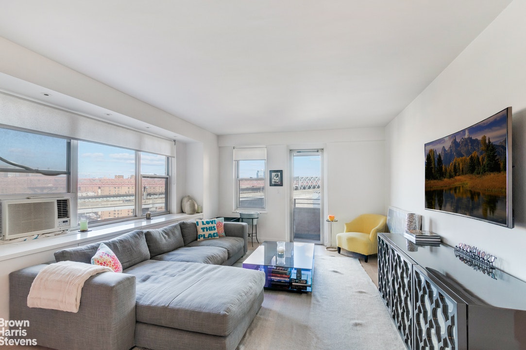 570 GRAND STREET H1102