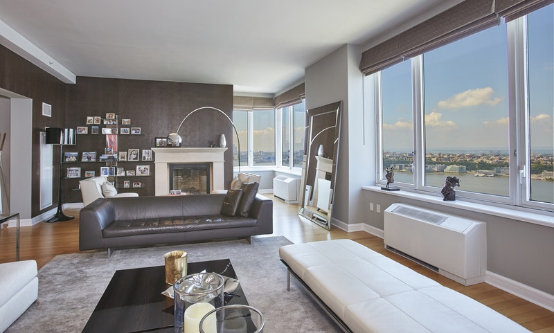 80 RIVERSIDE BOULEVARD PH3B