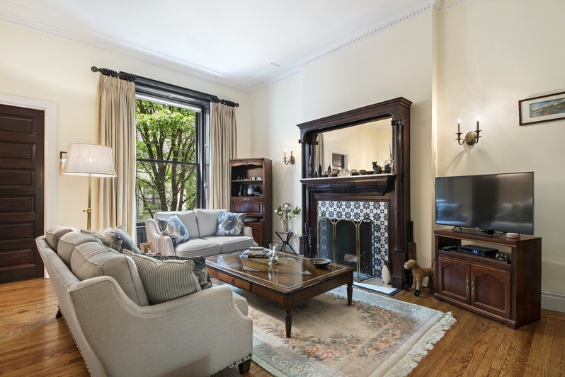 52 WEST 70TH STREET 2