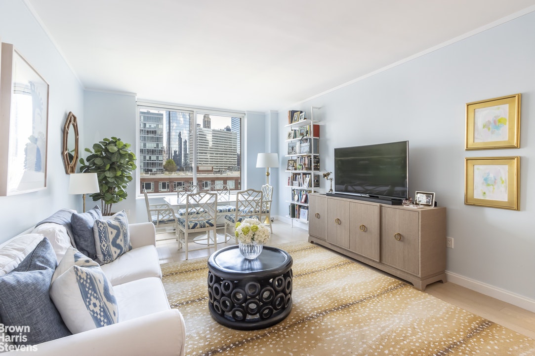 212 WARREN STREET 17S