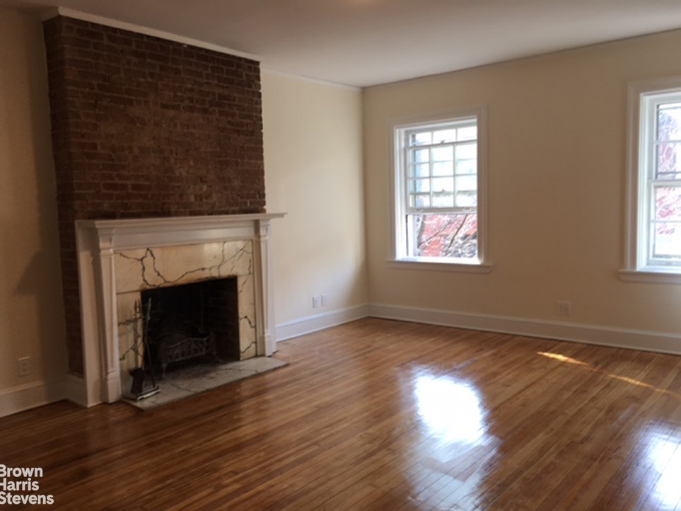 109 WILLOW STREET 4