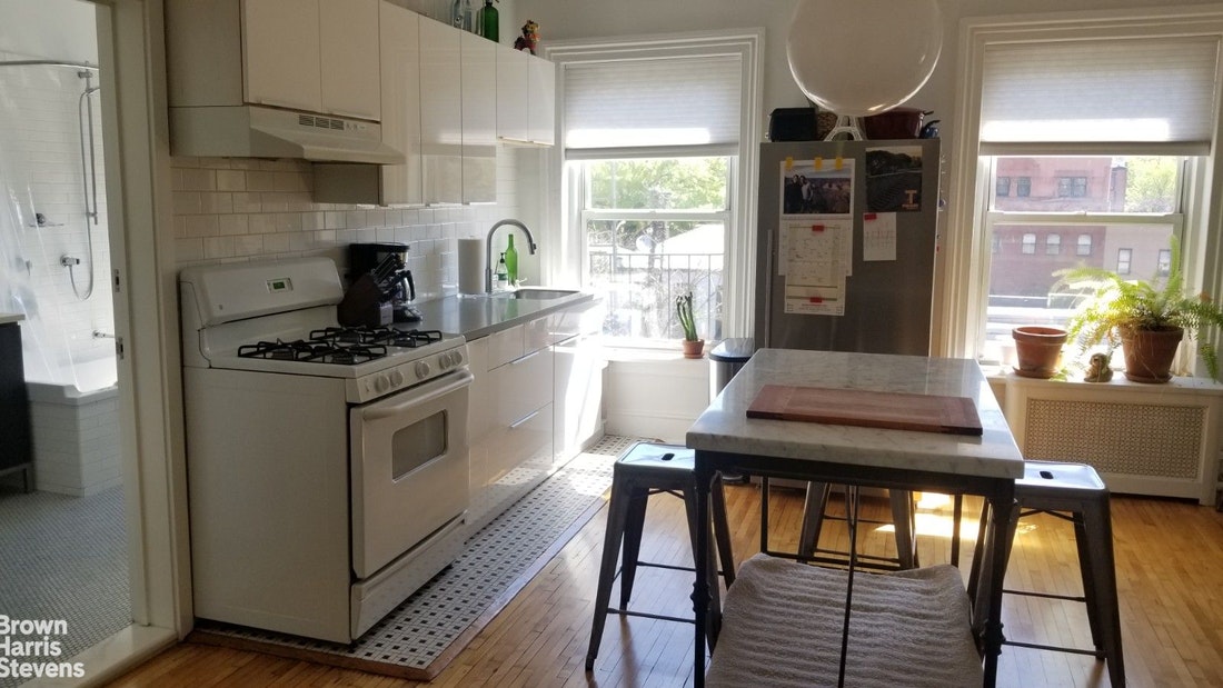 Photo 1 of 243 Clermont Avenue 3, Brooklyn, New York, $3,000, Web #: 20157880