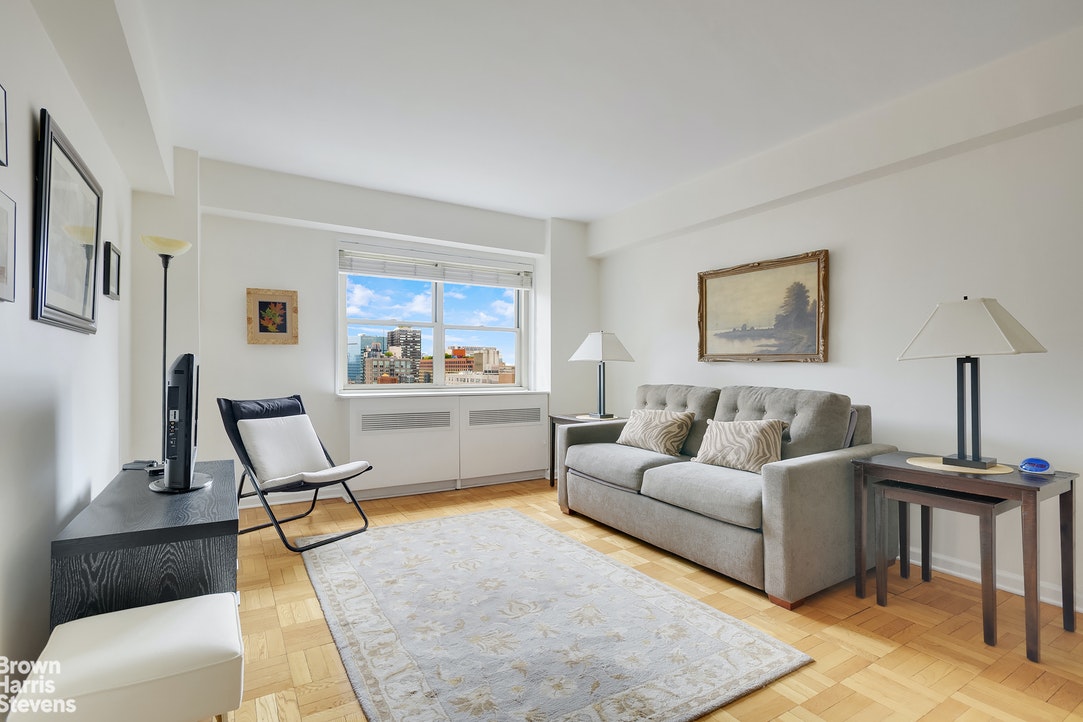 35 PARK AVENUE 18G
