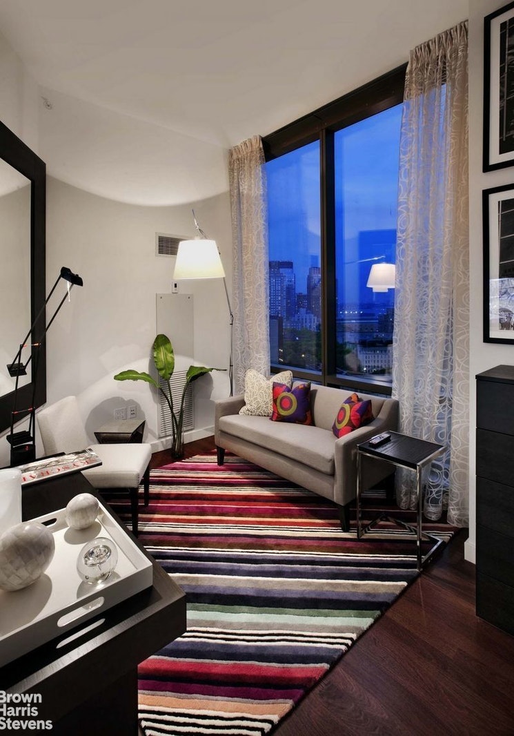 200 WEST 67TH STREET 4E