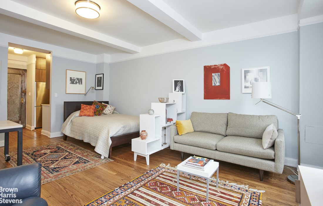 410 WEST 24TH STREET 8C