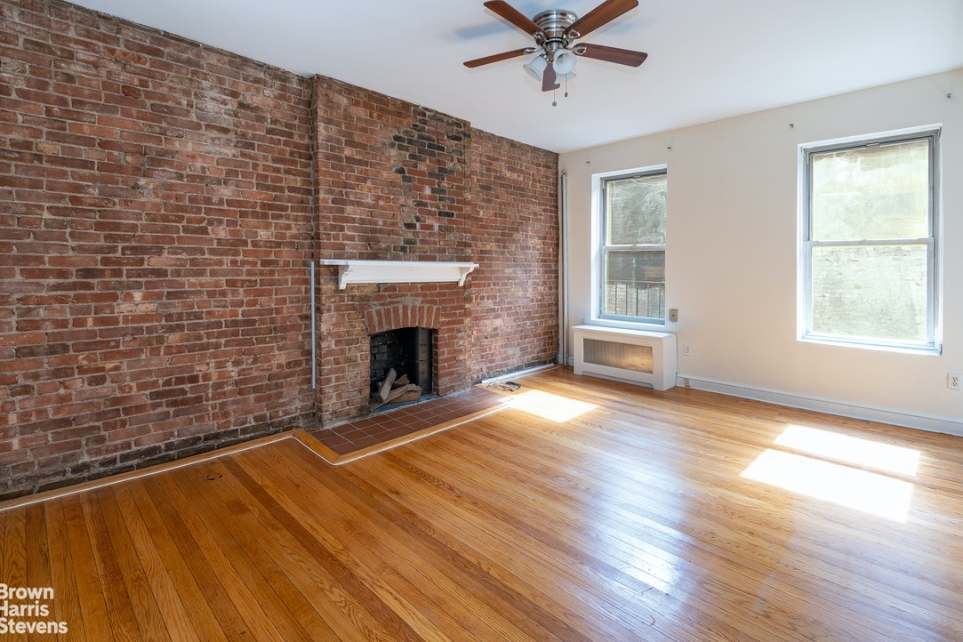 Photo 1 of 854 10th Avenue 4R, Midtown West, NYC, $1,495, Web #: 20196309