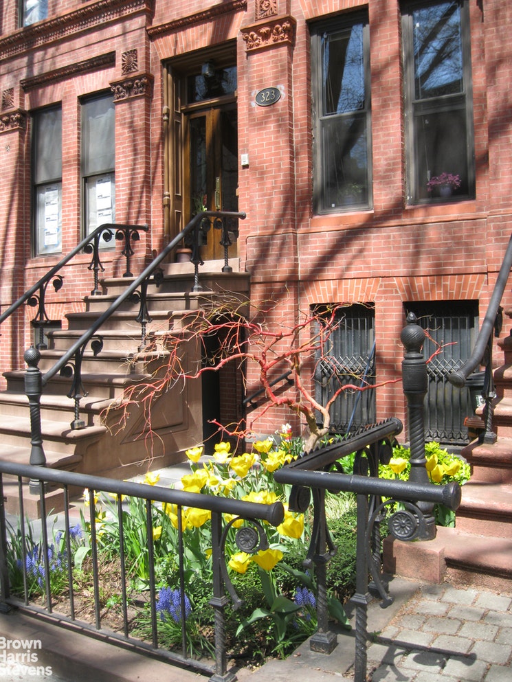Photo 1 of 323 4th Street Garden, Brooklyn, New York, $2,700, Web #: 20200847