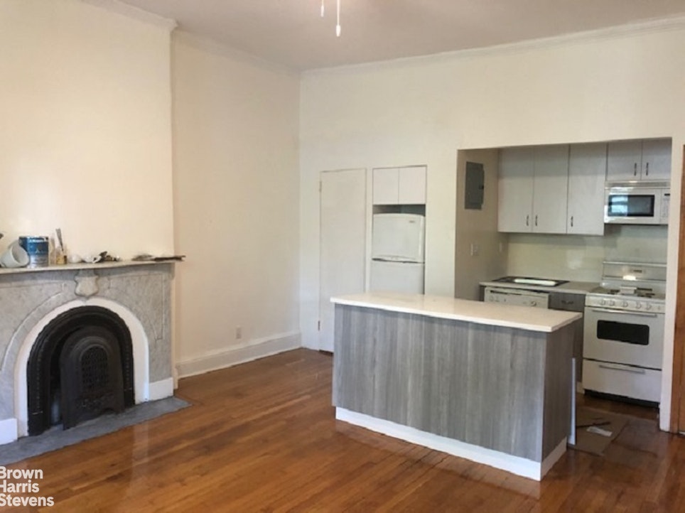 35 SCHERMERHORN STREET 7