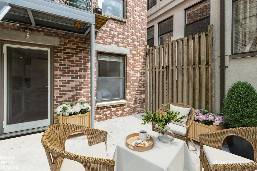 264 CUMBERLAND ST 5