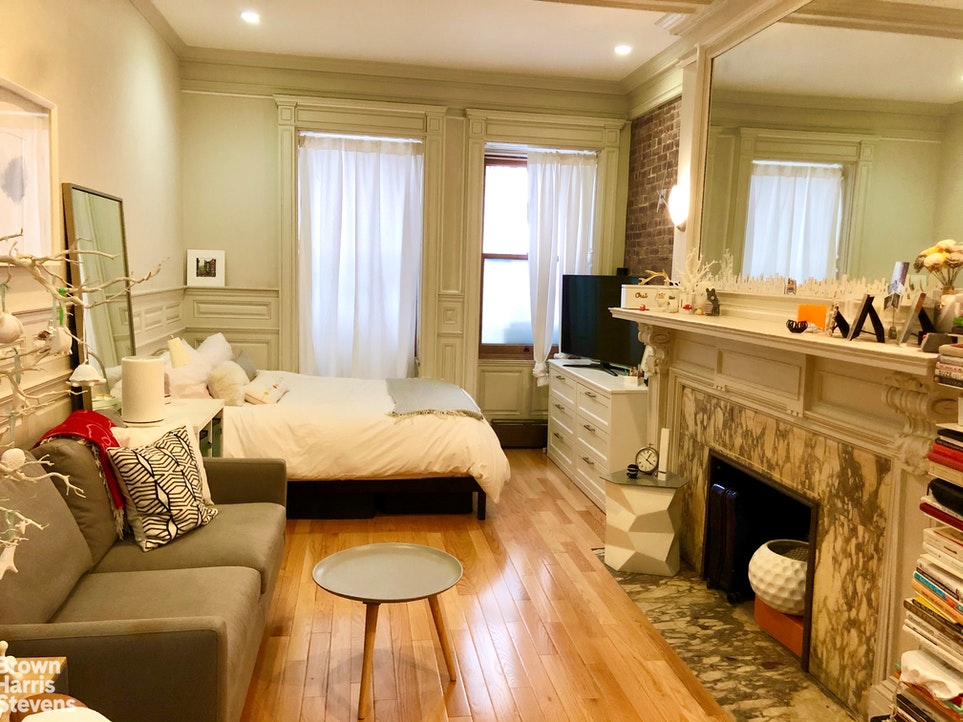 Photo 1 of 3 West 73rd Street 1F, Upper West Side, NYC, $2,050, Web #: 20229834