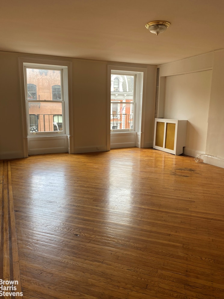122 REMSEN STREET 4F
