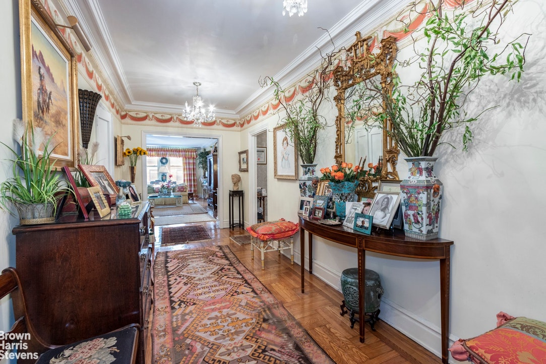 Photo 1 of 17 East 89th Street 6D, Upper East Side, NYC, $3,375,000, Web #: 20251867