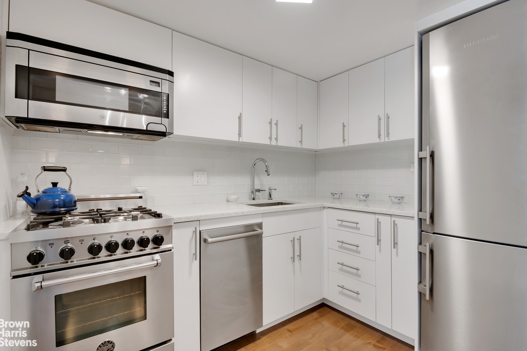 370 EAST 76TH STREET C1005