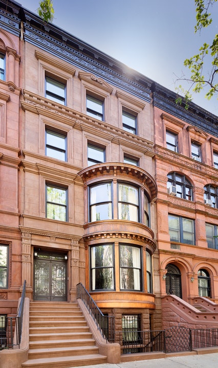 32 WEST 76TH STREET