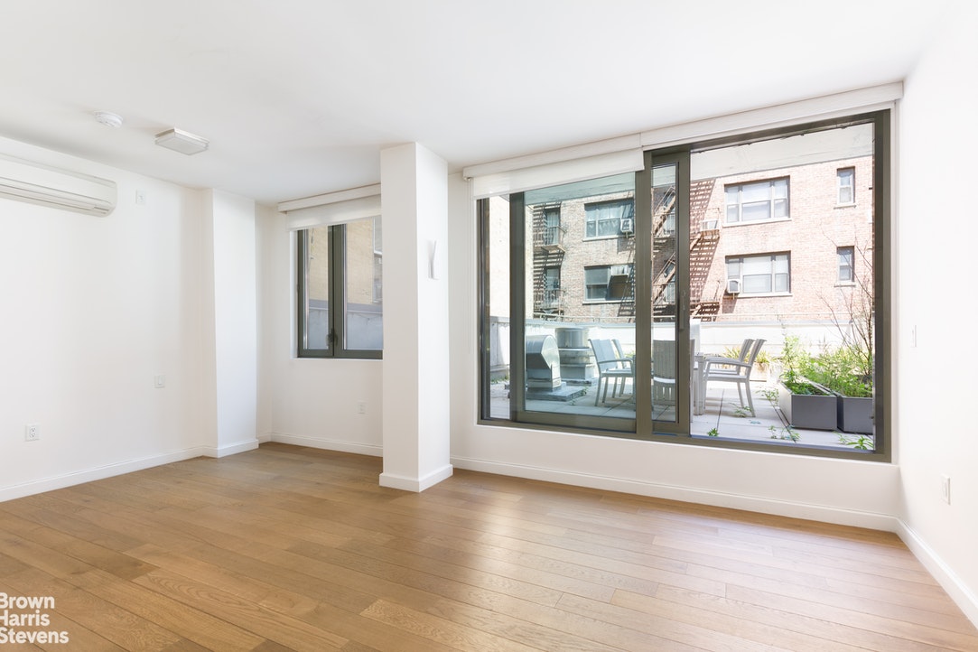 Photo 1 of 351 West 54th Street 2D, Midtown West, NYC, $2,798, Web #: 20281111