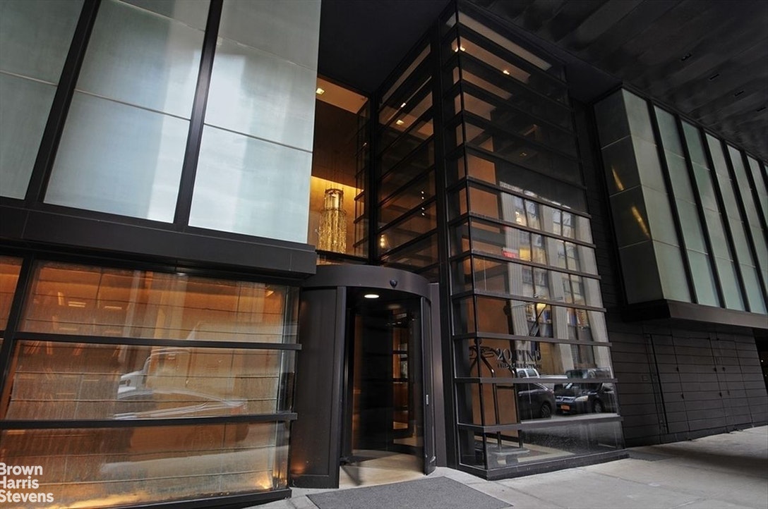 20 PINE STREET 2305