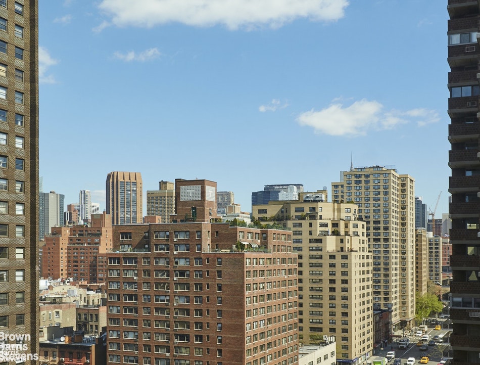 Photo 5 of 300 East 23rd Street 12C, Flatiron/Gramercy Park, NYC