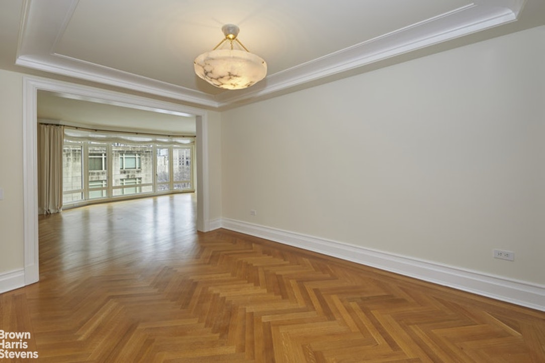Photo 1 of 15 Central Park West 11G, Upper West Side, NYC, $23,000, Web #: 20314644