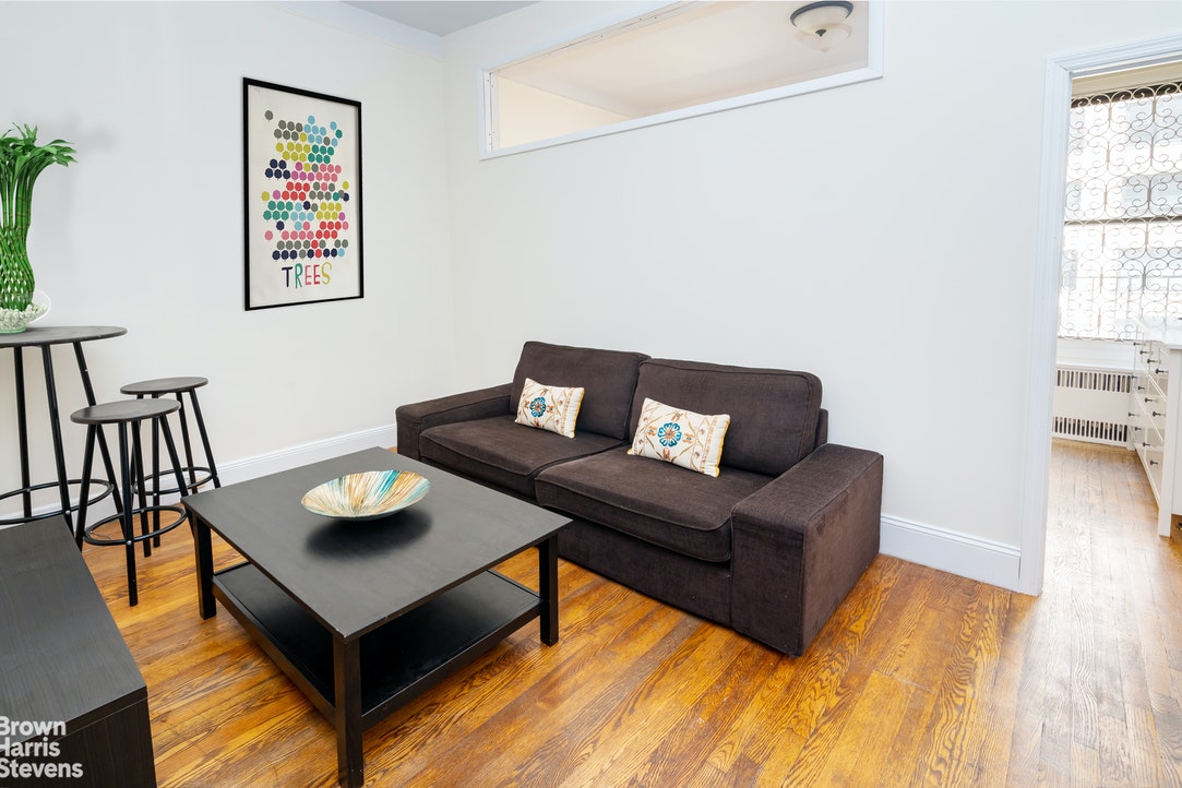 Photo 1 of 325 West 57th Street 5A, Midtown West, NYC, $2,495, Web #: 20317956