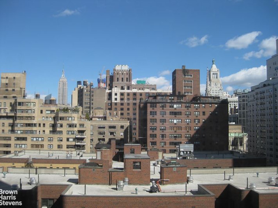 Photo 1 of 60 East 8th Street 9G, East Village, NYC, $2,600, Web #: 20322658