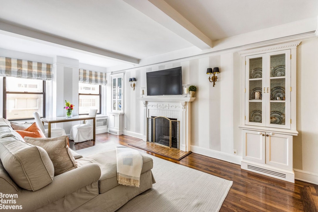 Photo 1 of 205 East 78th Street 7H, Upper East Side, NYC, $986,750, Web #: 20342605