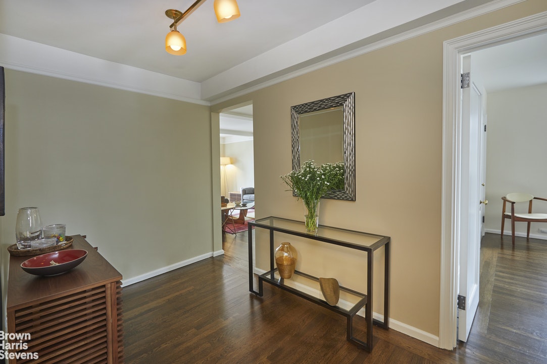 Photo 1 of 302 West 12th Street 7A, West Village, NYC, $1,975,000, Web #: 20346328