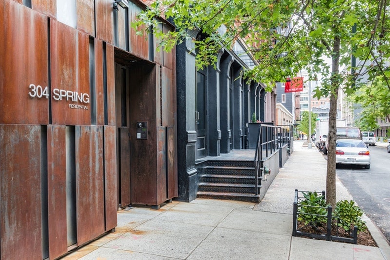 Agent John R Edwards Brown Harris Stevens Luxury Real Estate